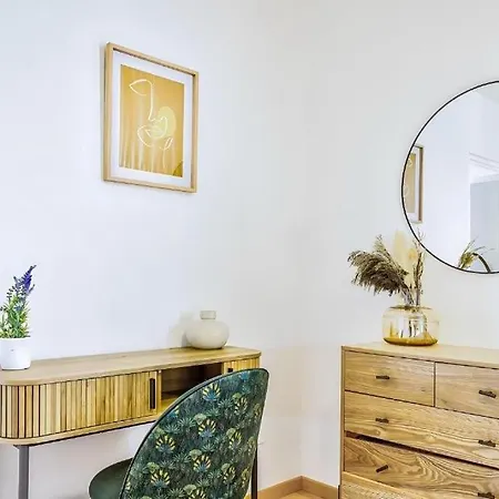 Apartment Le Champetre I Face Gare I Parking I Cozy & Familial I Rentimmo Troyes