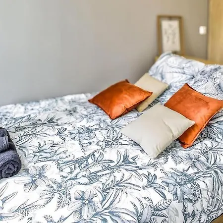 Le Champetre I Face Gare I Parking I Cozy & Familial I Rentimmo * Troyes