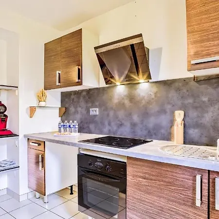 Apartment Le Champetre I Face Gare I Parking I Cozy & Familial I Rentimmo Troyes