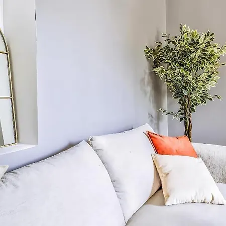 Le Champetre I Face Gare I Parking I Cozy & Familial I Rentimmo Apartment
